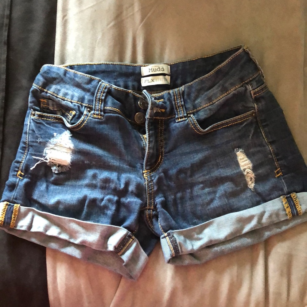 Mudd flx stretch shorts